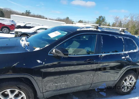 2016 Jeep Cherokee Latitude из США, поврежденный, VIN 1C4PJMCS8GW262470